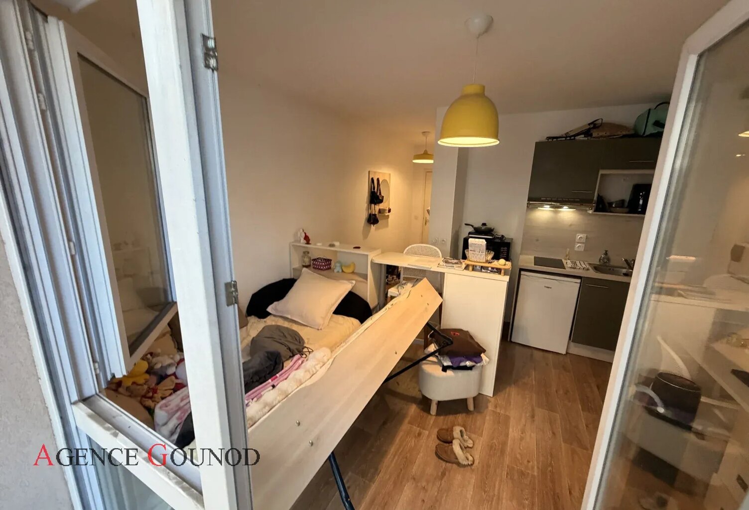 VENTE SUCCESSION STUDIO 21m² BALCON 2m² — photo 1