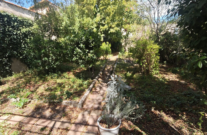 Charme du village, confort du moderne : La perle rare à 15 m — photo 3