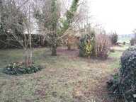 Terrain constructible en zone résidentielle — photo 3