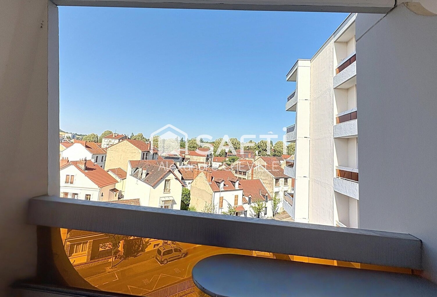 Vichy proche centre : Studio 36m² avec parking — photo 1