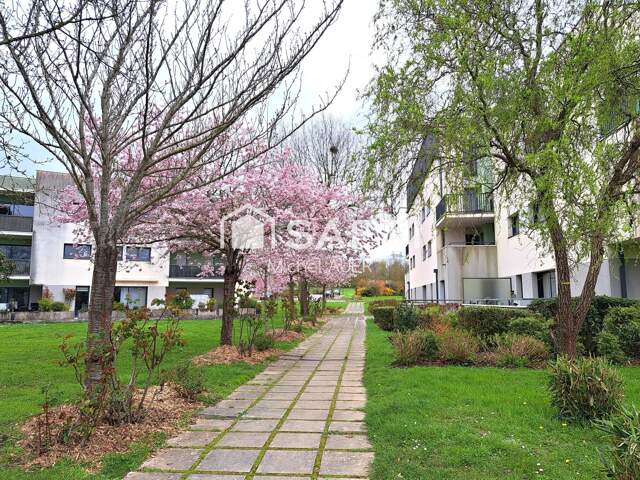 Appartement T4 résidence sécurisée , parc, garage — photo du bien