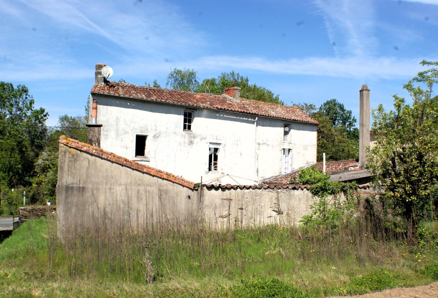 Ensemble de 2 maisons et un terrain constructible — photo 1