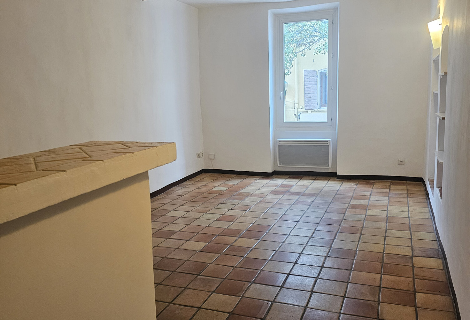 T3 en triplex à La Roque-d'Anthéron — photo 1