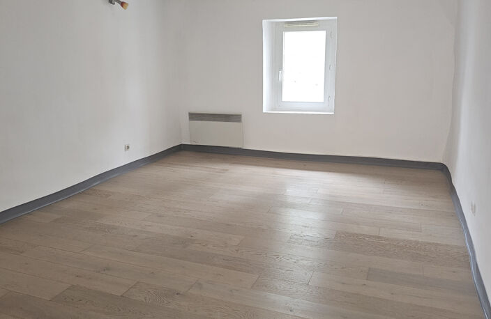 T3 en triplex à La Roque-d'Anthéron — photo 2