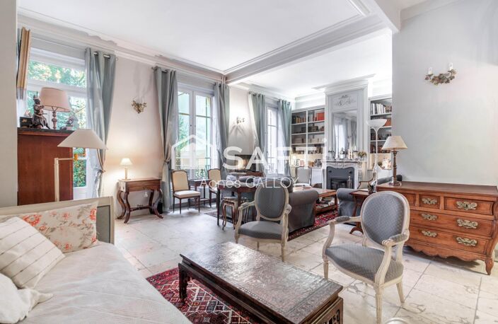 Duplex esprit maison au cœur de la ville avec jardin et parking — photo 4