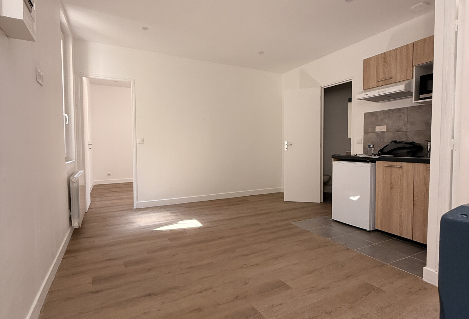 07 - VALS LES BAINS - APPARTEMENT T3 DANS IMMEUBLE RENOVE — photo 1
