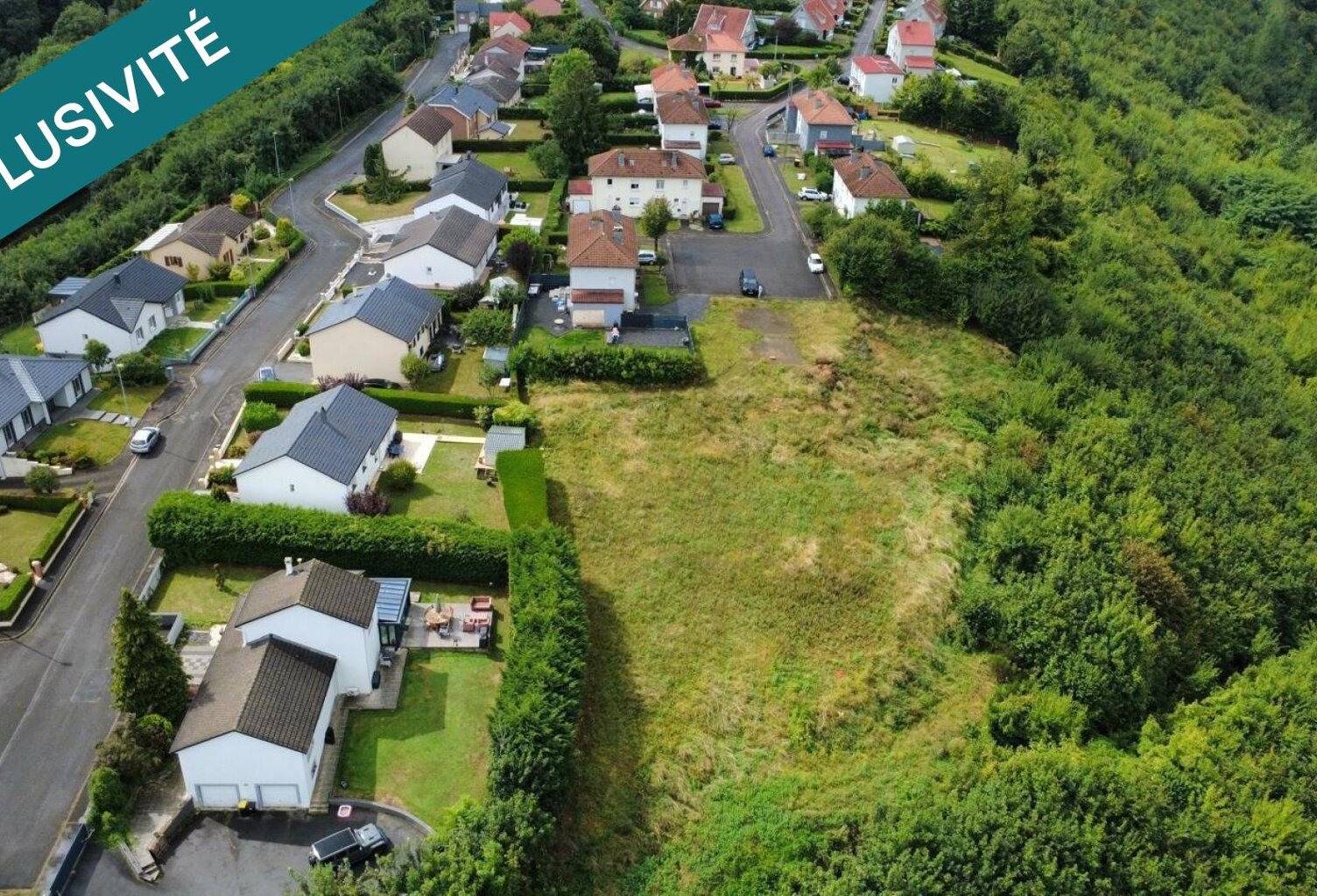 TERRAIN CONSTRUCTIBLE DE 25 ARES EN ZONE UB — photo 1
