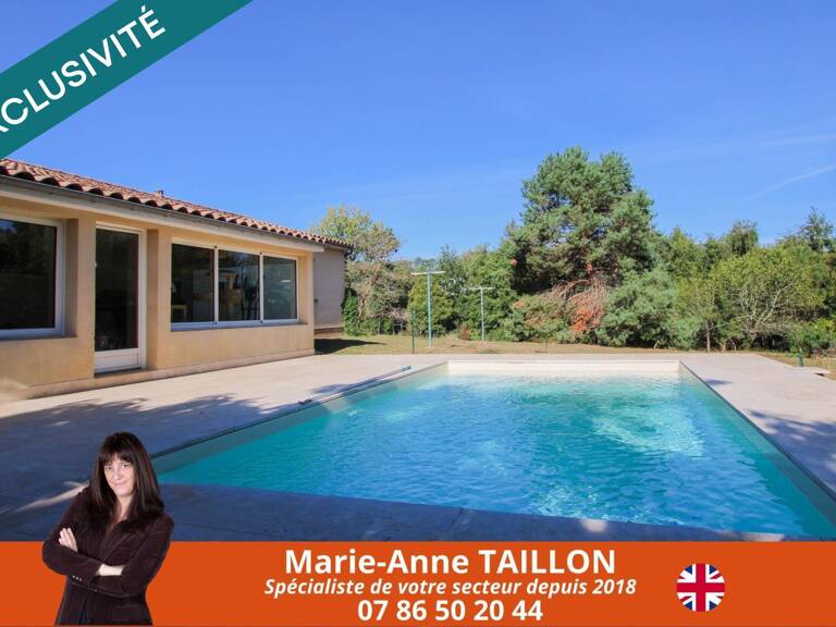 Maison de plain pied avec piscine et double garage sur 7 748 m² — photo 1