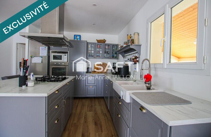 Maison de plain pied avec piscine et double garage sur 7 748 m² — photo 3