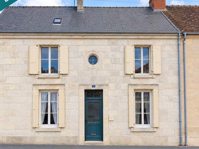 Maison de caractère avec jardin, puits et dépendances — photo du bien