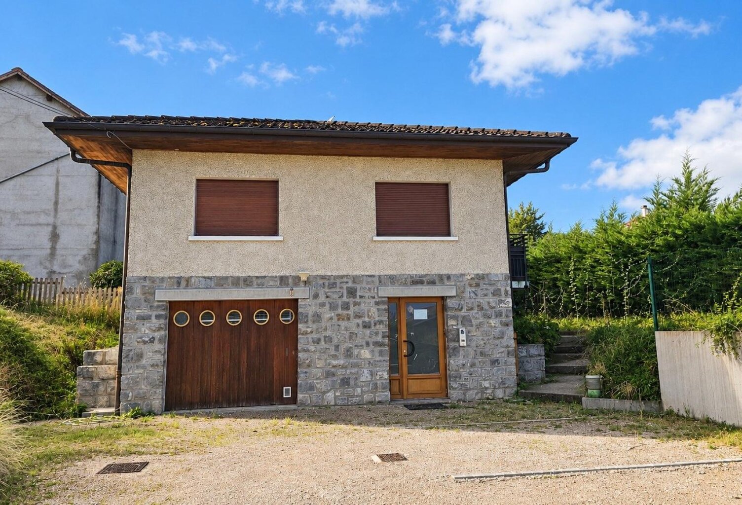 Lugrin : maison lumineuse au fort potentiel — photo 1