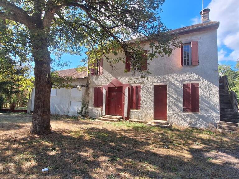 Ensemble immobilier: maison , appartement et local commercial avec restaurant /bar /discothèque — photo 1