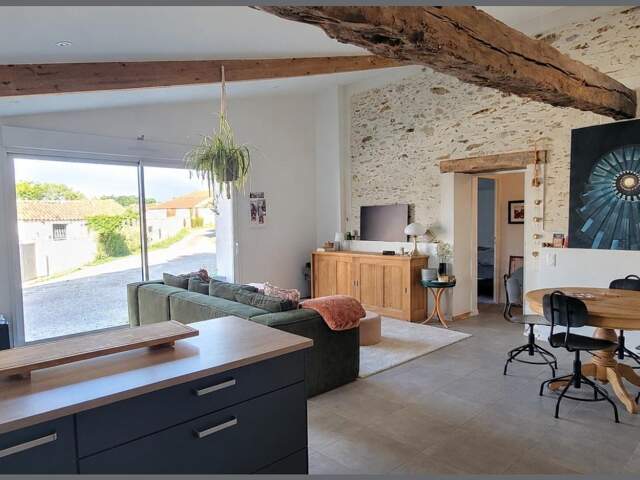 MAISON RENOVÉE AU CALME D UN HAMEAU — photo du bien