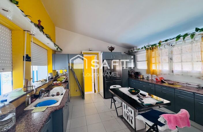 MAISON FAMILIALE T10 AVEC PISCINE, VUE MER ET LOGEMENT INDÉPENDANT — photo 4