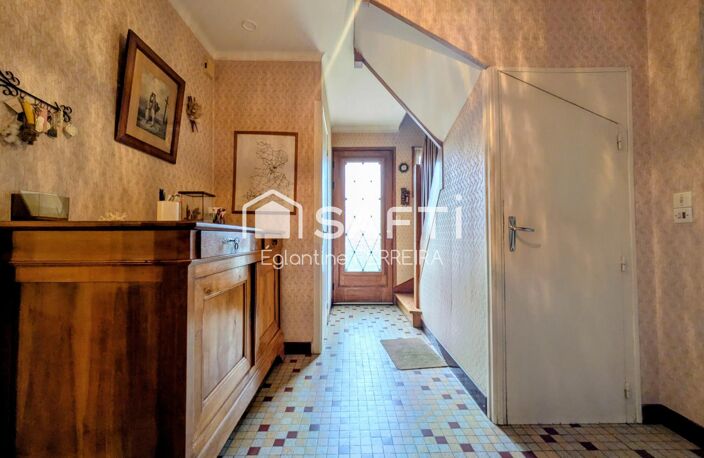 SAINT MAUR, MAISON DE 145M² HABITABLES AVEC SOUS-SOL, 2 GARAGES ET JARDIN — photo 2