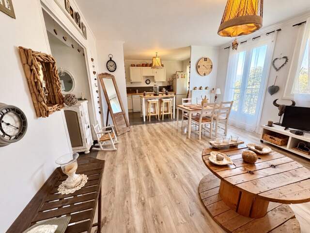 Appartement 3 pièces avec cave et parking sécurisé — photo du bien
