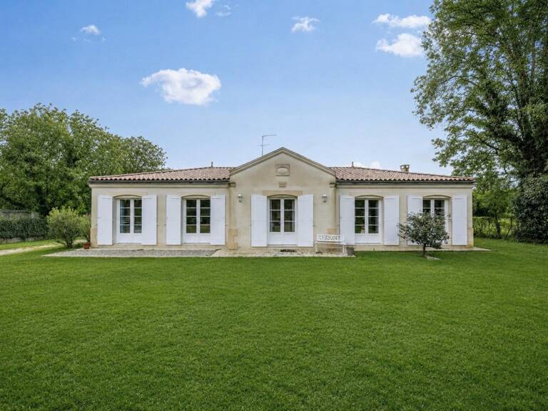 33450 MONTUSSAN - Maison de plain-pied sur parcelle arborée de plus de 1600 m² — photo 1