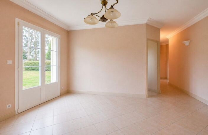 33450 MONTUSSAN - Maison de plain-pied sur parcelle arborée de plus de 1600 m² — photo 5