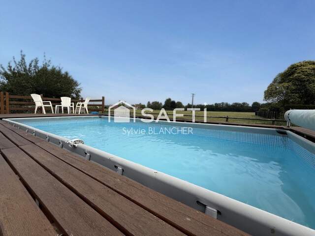 MAISON DE 155 M2 - 5 CHAMBRES - TERRAIN DE 1500 M2 AVEC PISCINE — photo du bien