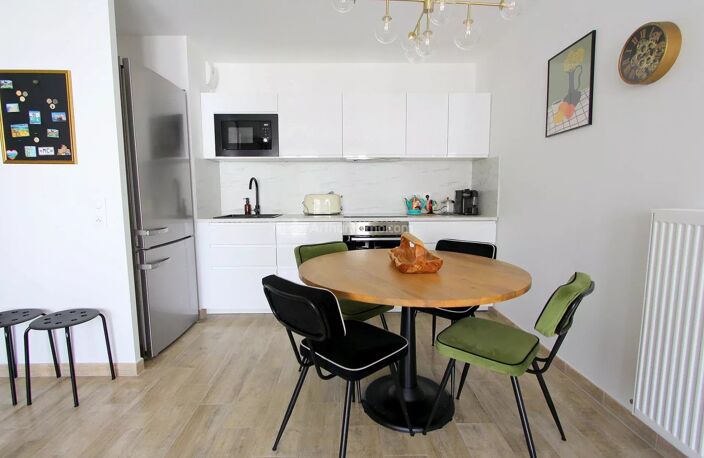 À vendre – Appartement 3 pièces avec balcon – Quartier des Faubourgs — photo 4