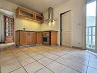 Maison de village avec garage et cour — photo 3