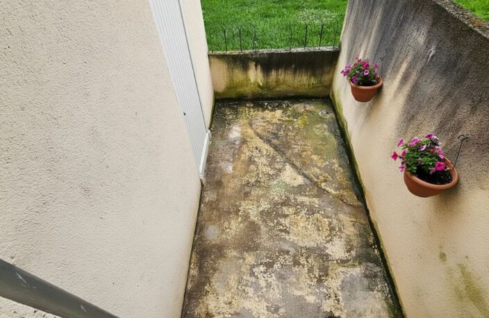 Maison de village avec garage et cour — photo 4