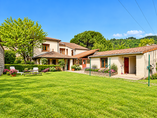 LABÉGUDE   MAISON 212 M2   2 ESPACES DE VIE   TERRAIN 1 824 — photo du bien