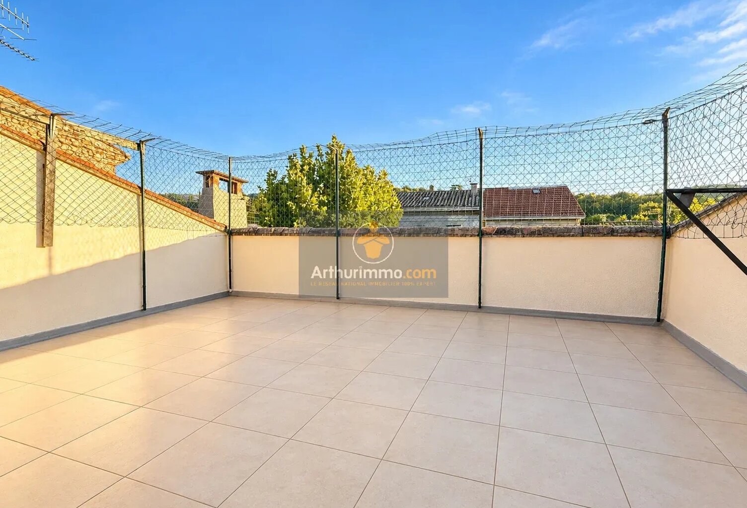 Appartement lumineux avec terrasse à Apt, 2 chambres — photo 1