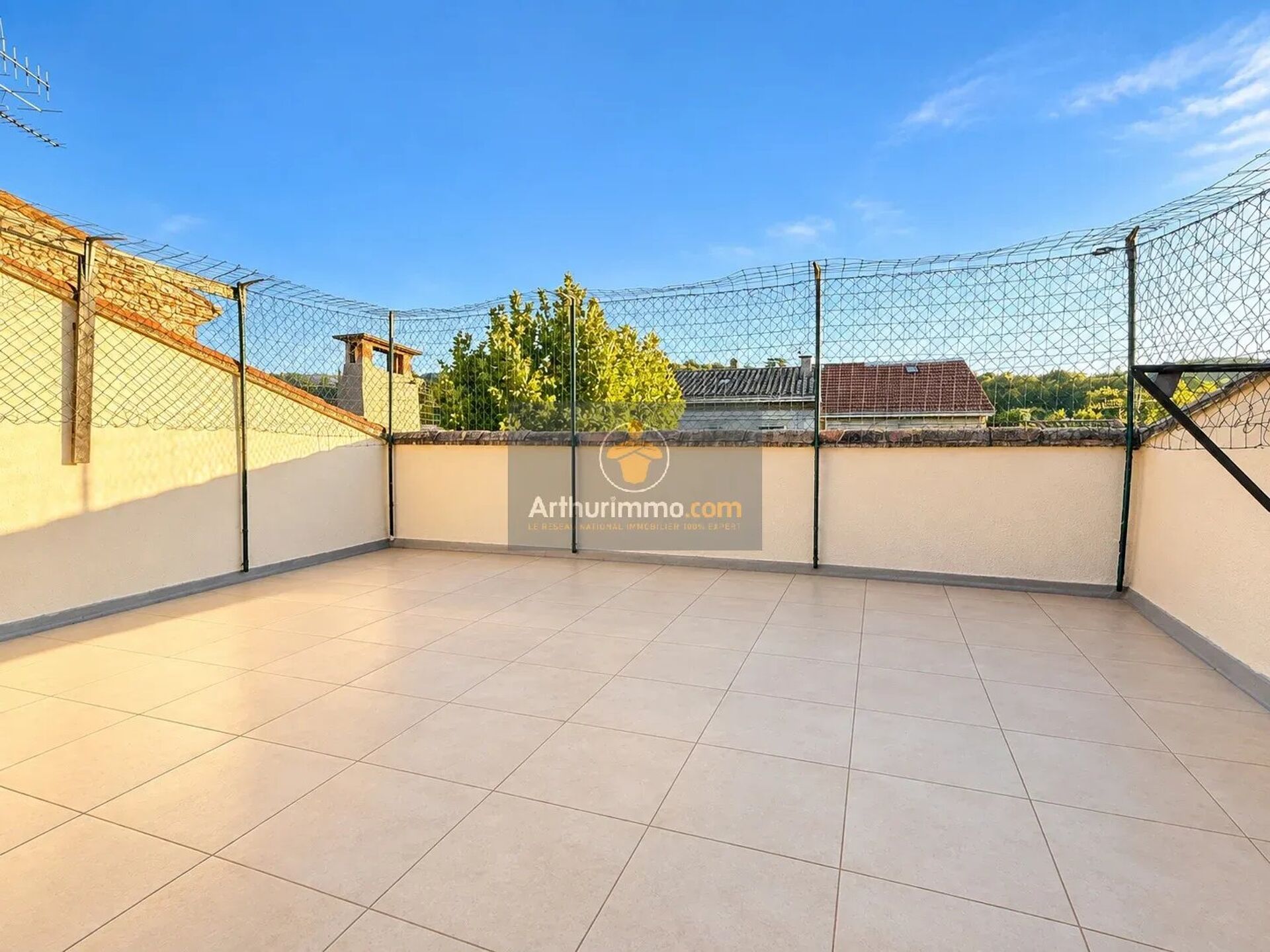 Appartement 4 pièces 90 m² · à Apt · 90 m² · 945 €/mois