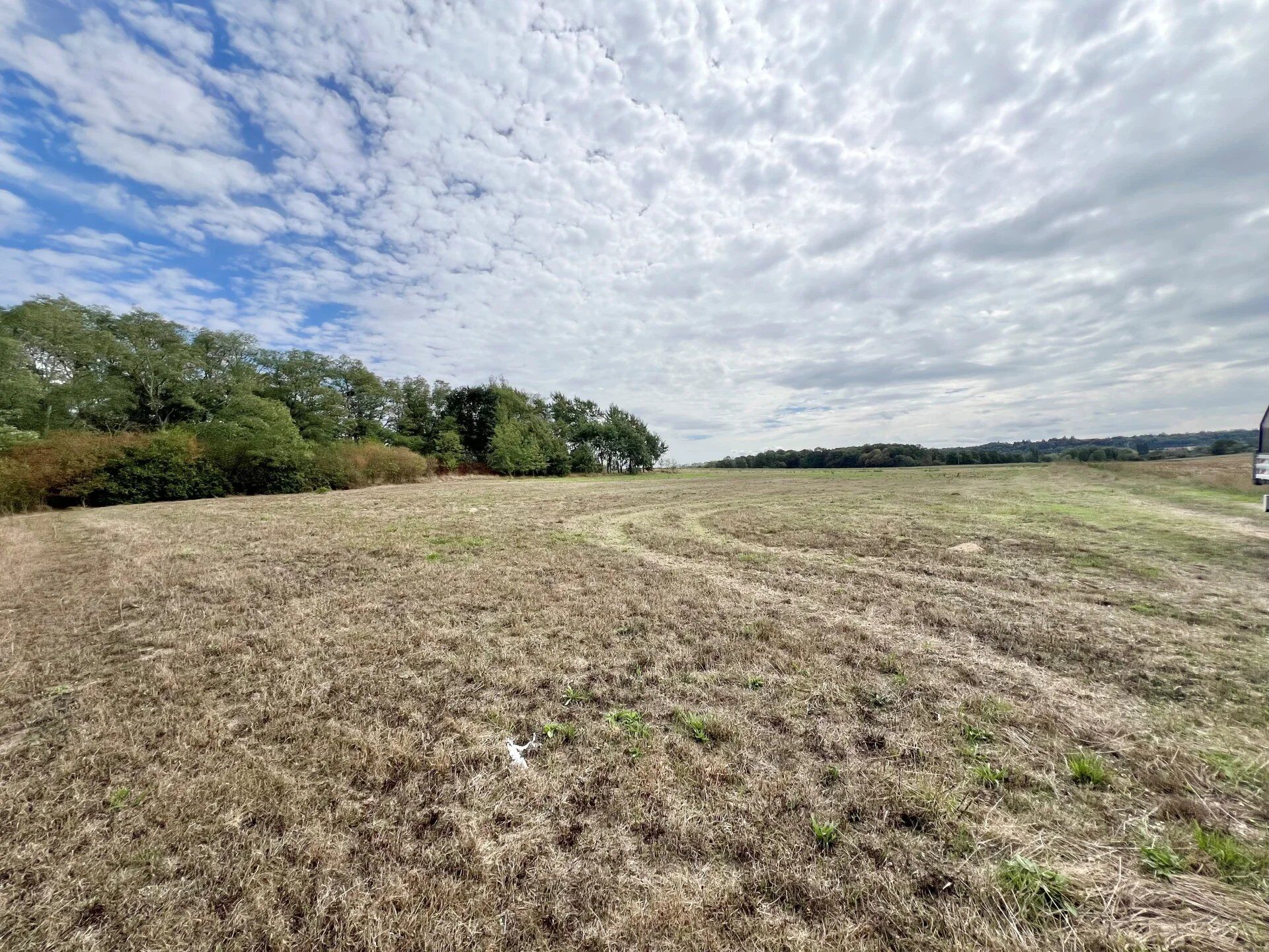 Terrain 3450 m² · à Cuigy-en-Bray · 17 000 €