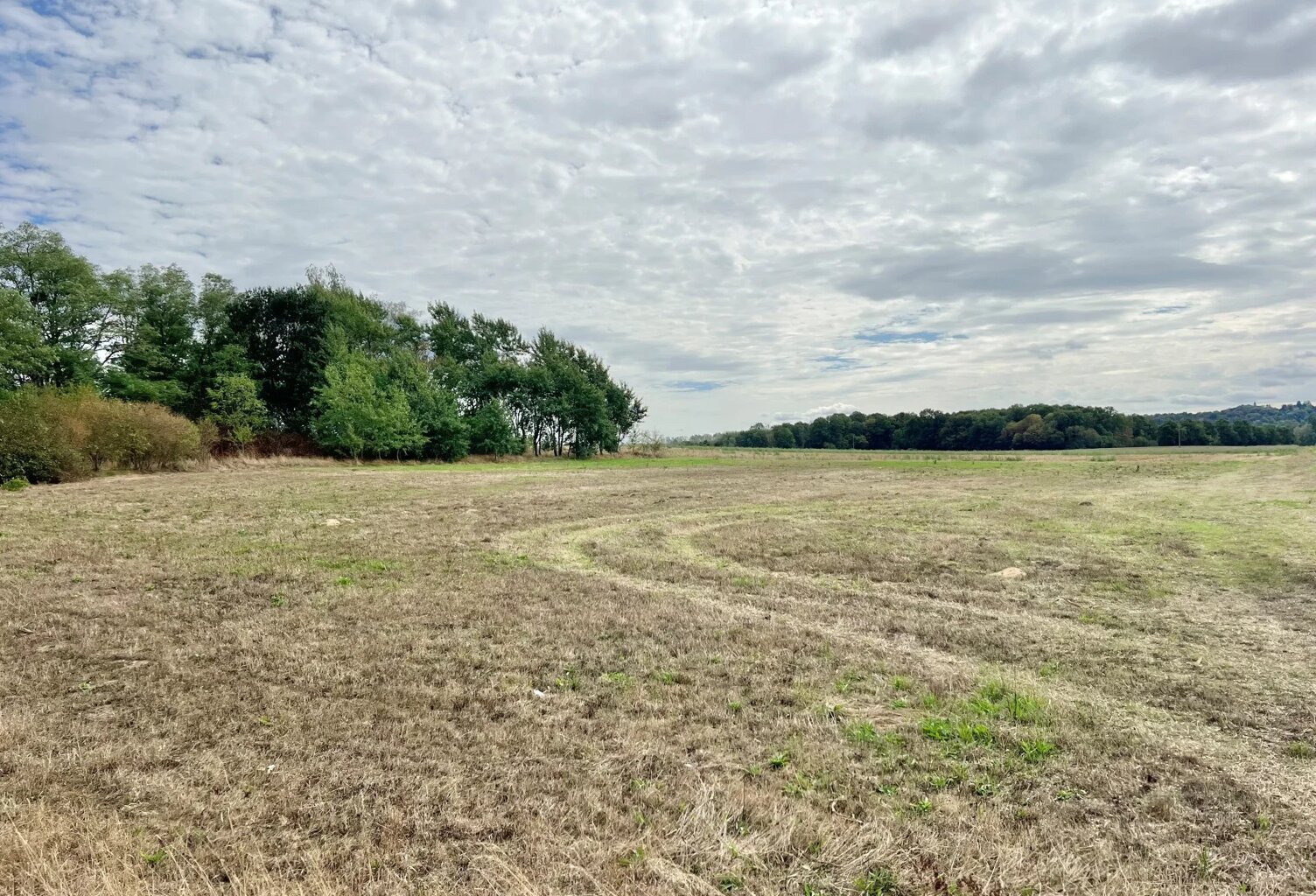 Terrain non constructible de 3450 m² à Cuigy-en-Bray — photo 1