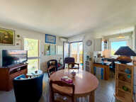 ARES HYPER CENTRE - BEL APPARTEMENT T2 AVEC TERRASSE — photo 2