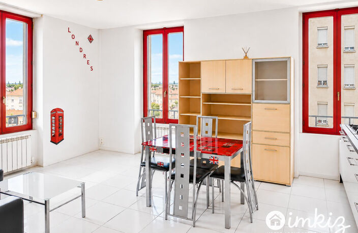 T2 lumineux au calme, cave et parking en résidence — photo 2
