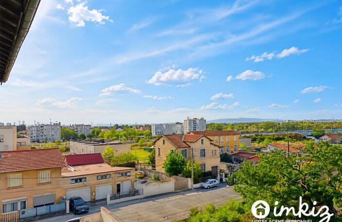 T2 lumineux au calme, cave et parking en résidence — photo 4