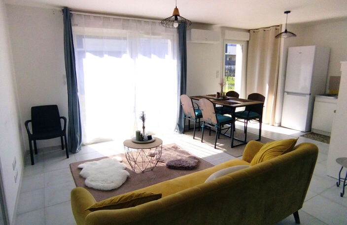 Maison indépendante de 90m2, avec garage et terrain de 240m2 — photo 2