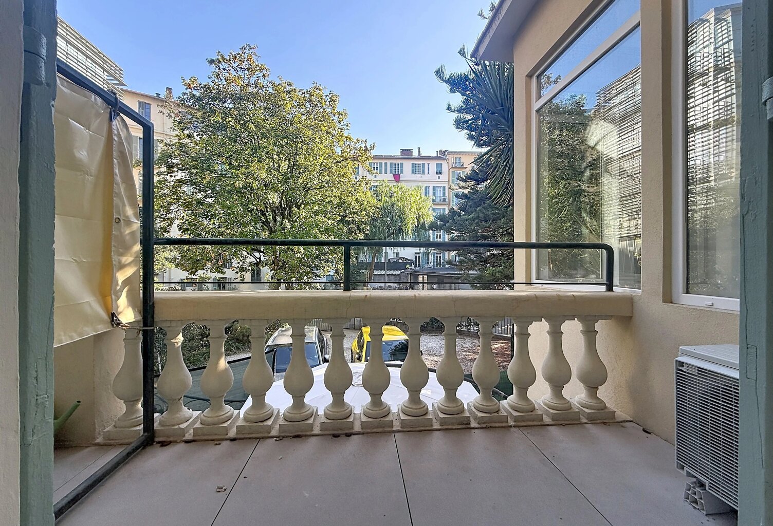 F2. NICE LIBERATION — photo 1