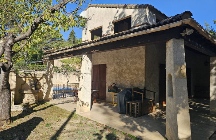 MAISON DE 172 M2 SUR 537 M2 TERRAIN AVEC PISCINE — photo 3