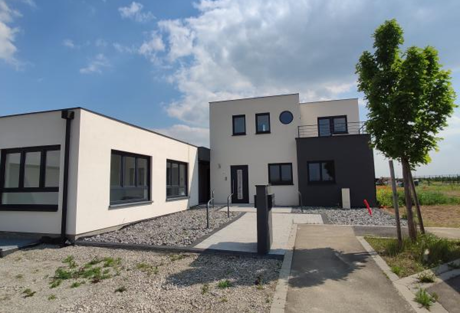 SCHNERSHEIM - Local professionnel de 2020 - 70,31 m2 — photo 1