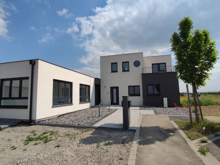 SCHNERSHEIM - Local professionnel de 2020 - 70,31 m2 — photo 1