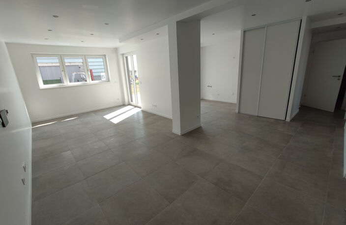 SCHNERSHEIM - Local professionnel de 2020 - 70,31 m2 — photo 3