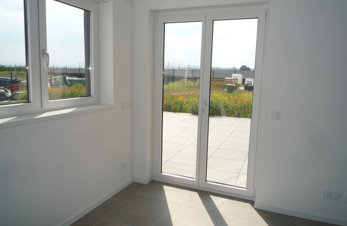 SCHNERSHEIM - Local professionnel de 2020 - 70,31 m2 — photo 4