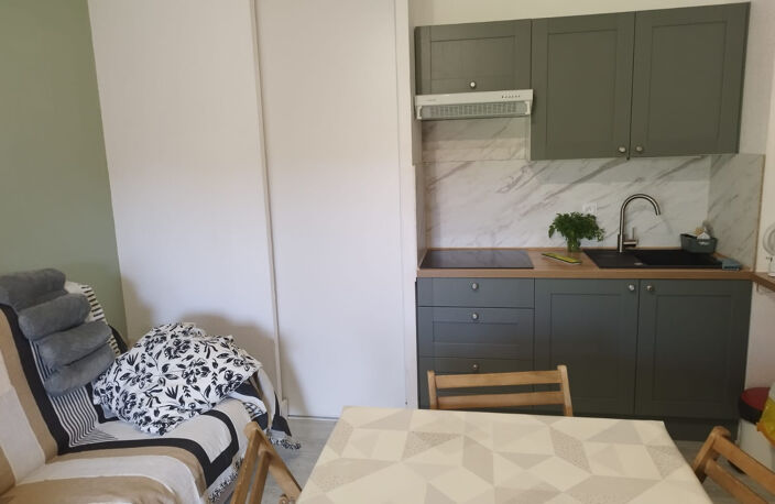 APPARTEMENT AVEC TERRASSE QUARTIER CALME — photo 3