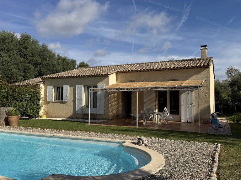 PUGET-VILLE   VILLA DE PLAIN-PIED AVEC PISCINE, AU CALME ET — photo 1