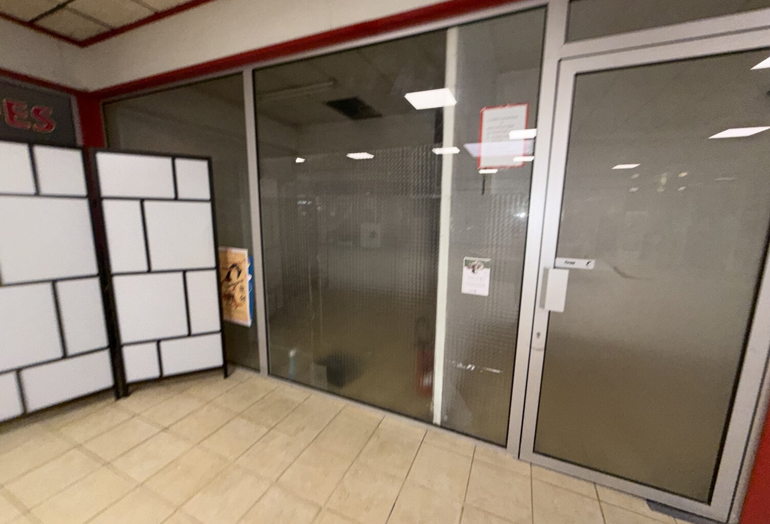 Local commercial 25,53m2 Centre du village de Luynes — photo 1
