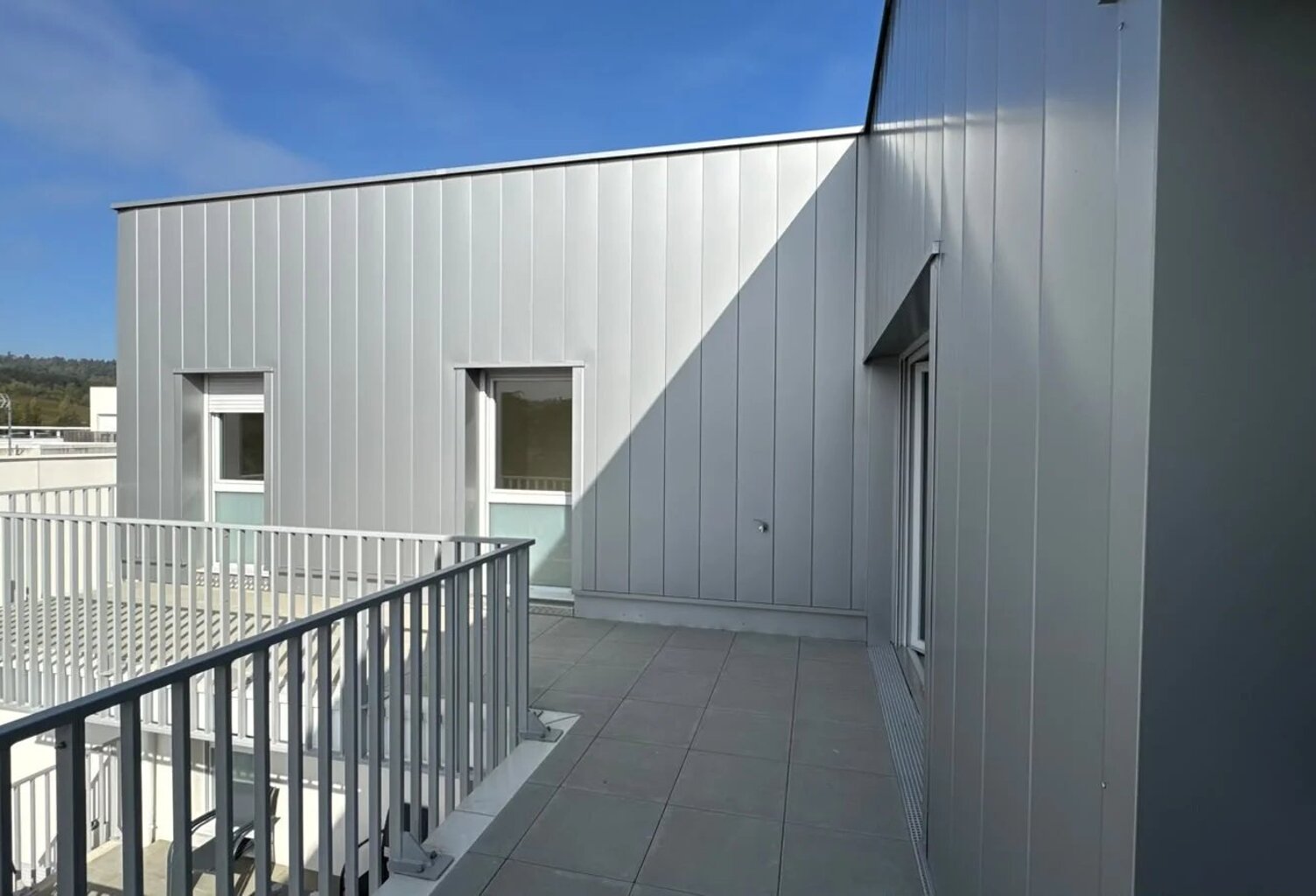 T4 résidence neuve parking/terrasse — photo 1