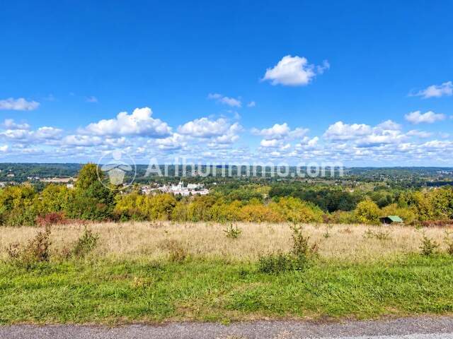 SAINT-ASTIER – TERRAIN À BÂTIR DE 1380 M² – 33 000 € HAI — photo du bien