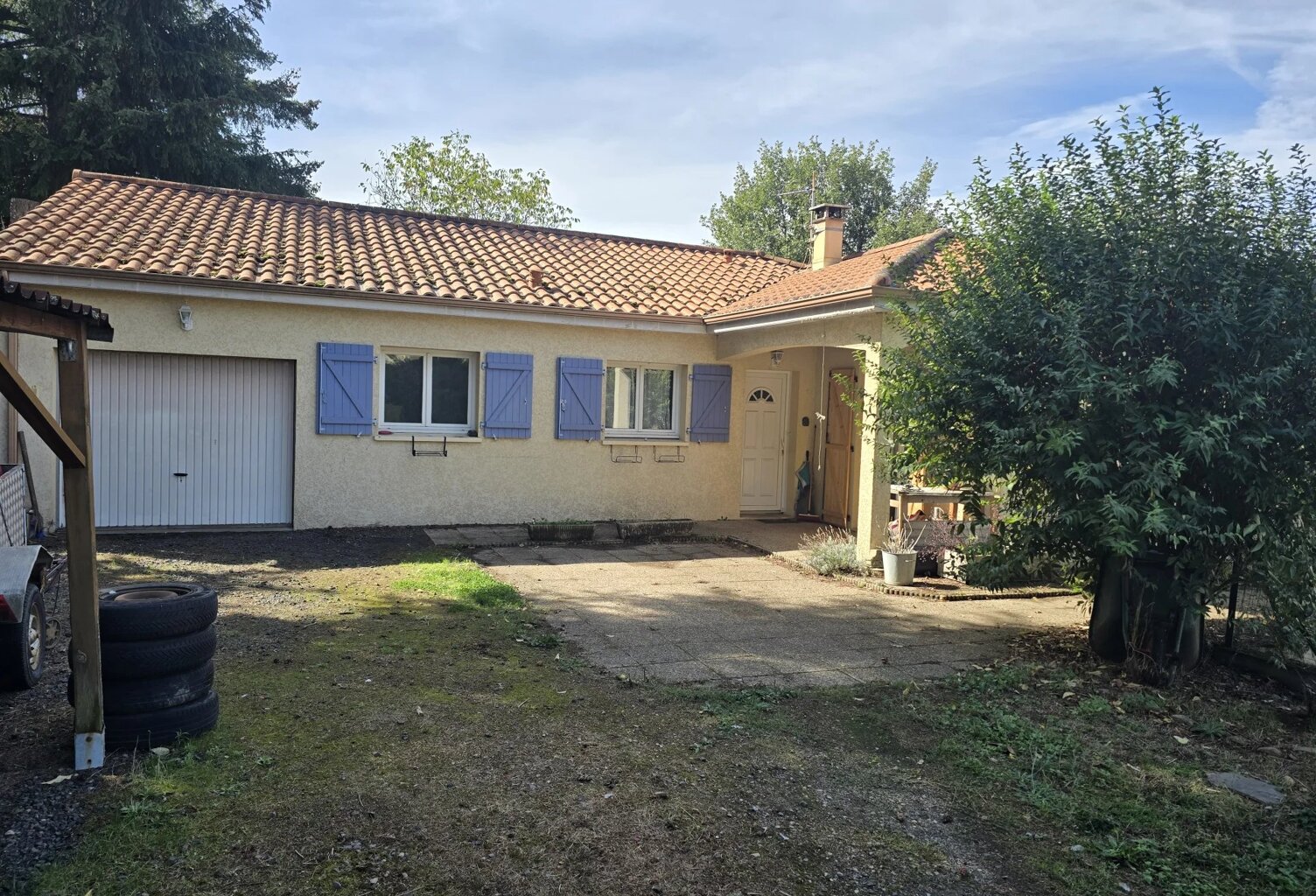 Charmante maison de plain-pied avec grand garage et jardin de 733 m² — photo 1