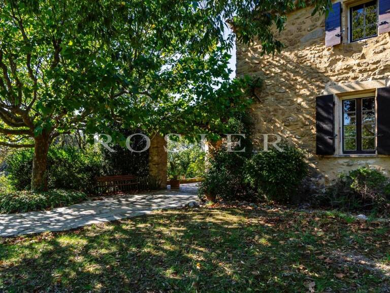 Vaison-la-Romaine – Ferme en pierre avec jardin arboré et terrai — photo 1
