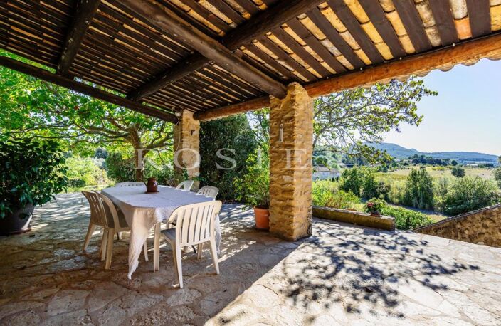 Vaison-la-Romaine – Ferme en pierre avec jardin arboré et terrai — photo 4