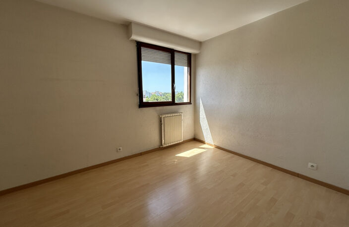 À vendre   Appartement T2 de 43,16 m2 à Marmande — photo 4